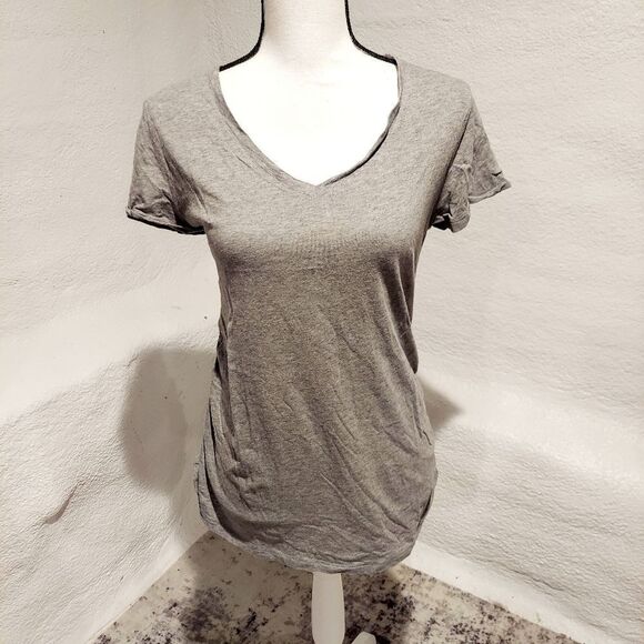 ISABEL Maternity Tee Gray Womens Size Medium - Picture 2 of 5